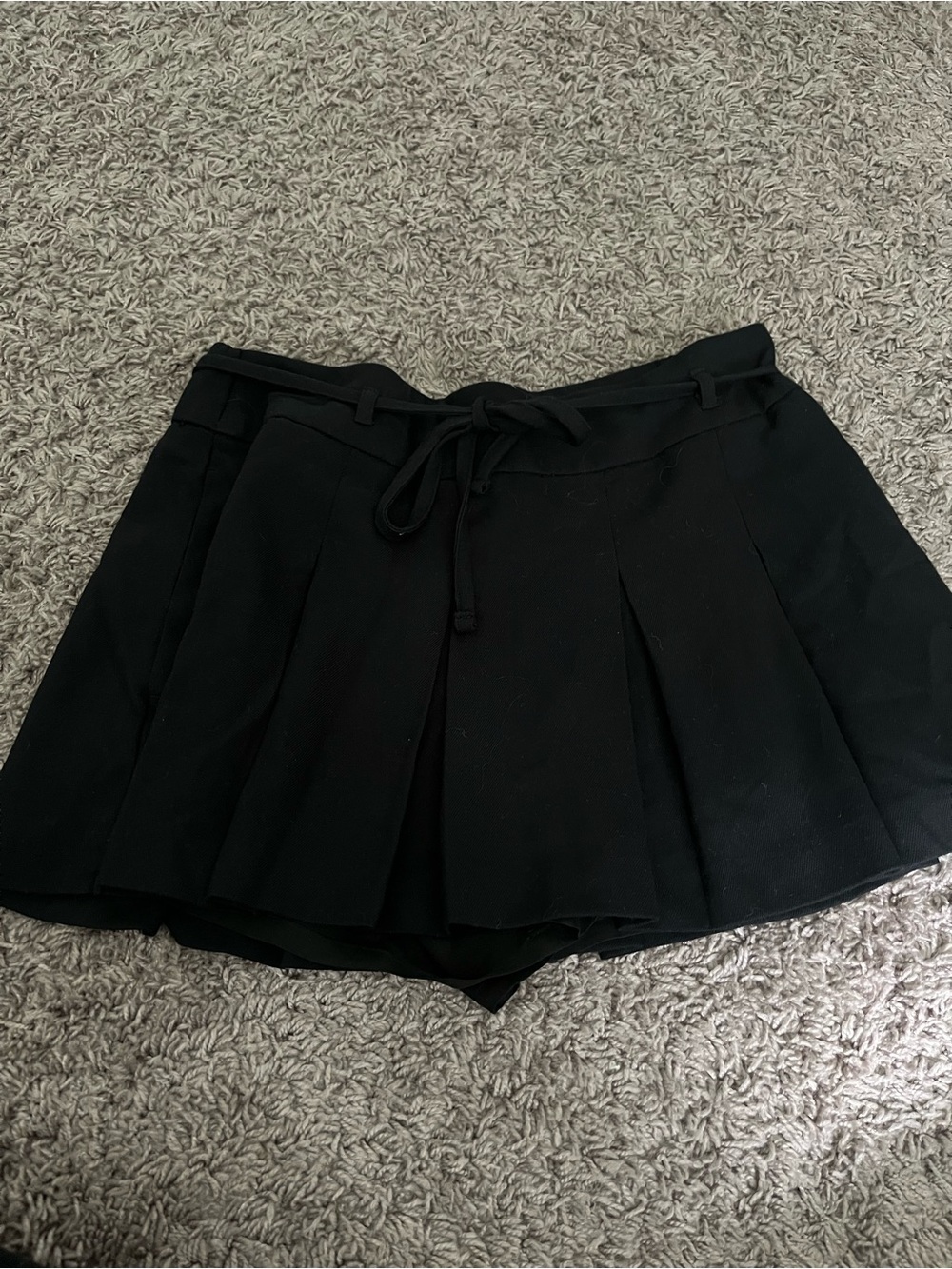 Hollister Black Pleated Skirt